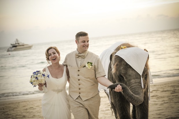 beach-wedding-in-thailand-bride-groom-with-elephant