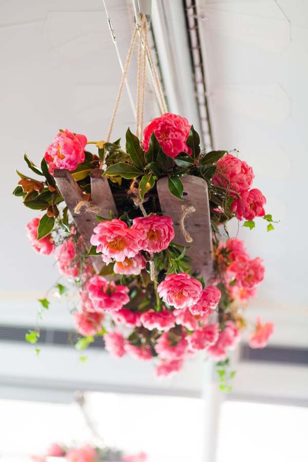 Wedding Decor Trend: Hanging Flowers | weddingsonline.ae