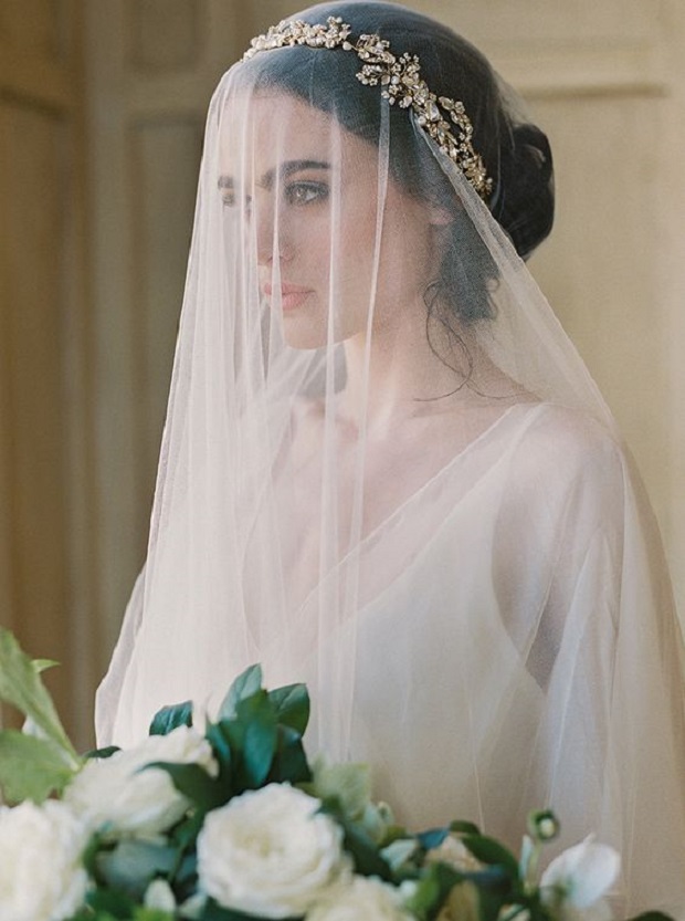 old world style wedding veil via oncewed