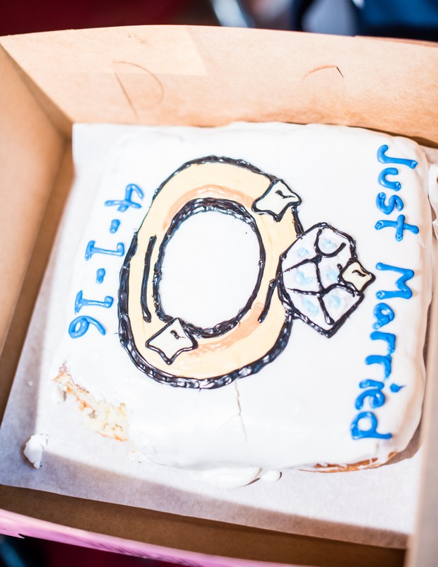 just-married-donut-wedding-cake