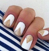 Gold Geometric Nails 