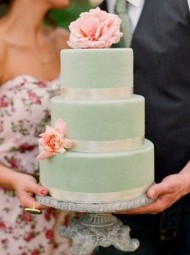 Mint Cake & Pink Flowers 