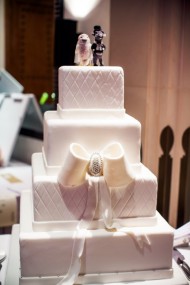 Cake With Diamante Bow 
