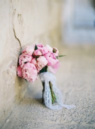 Lace Tied Bouquet 