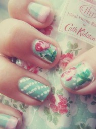 Mint Floral Manicure 