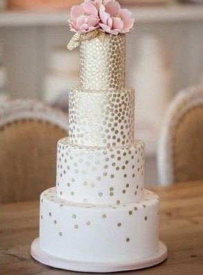 Dramatic Wedding Cake
